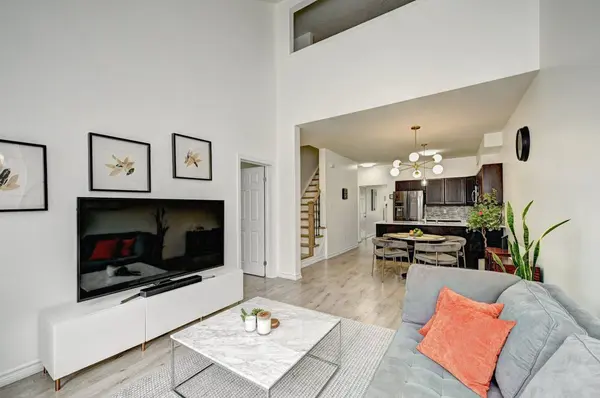 795 Laurelwood DR, Waterloo, ON N2V 0A3