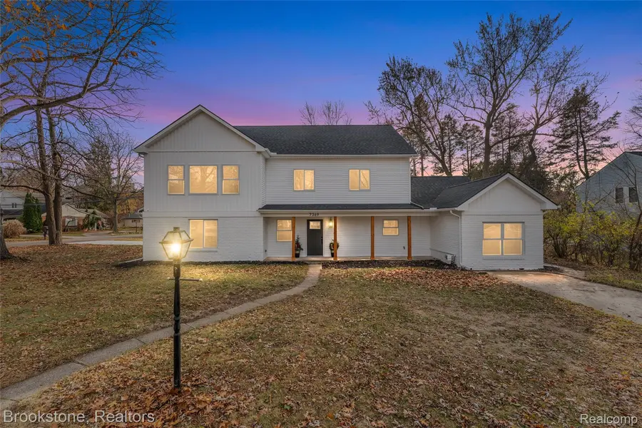 7369 Sweetbriar, West Bloomfield Charter Township, MI 48324