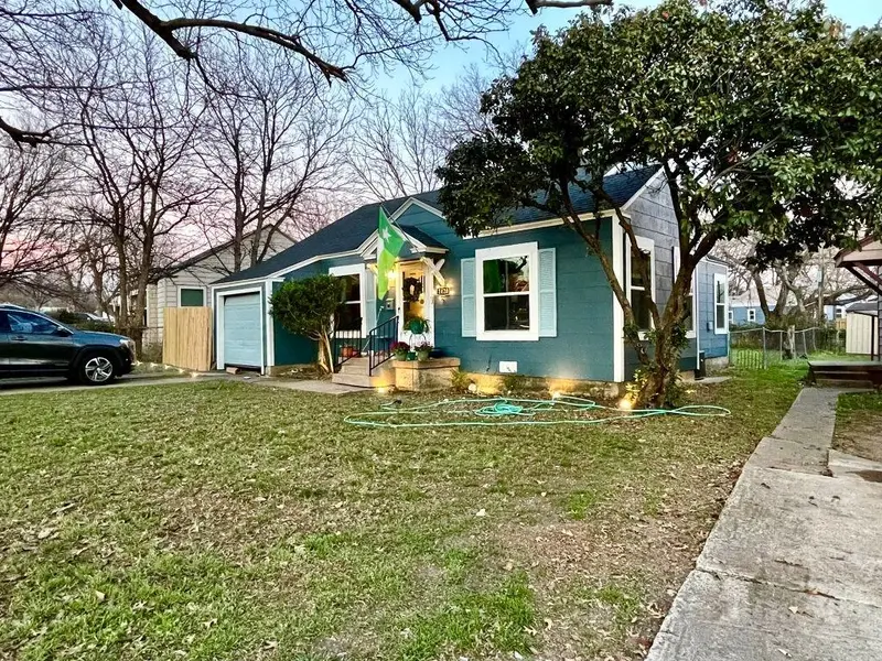 1420 Lawrence Road, River Oaks, TX 76114