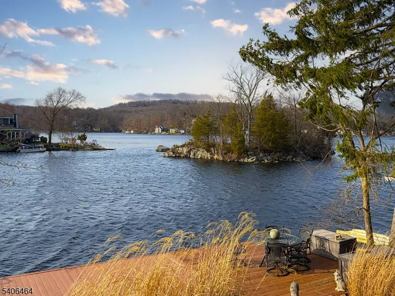 70 S Shore Rd, Byram Twp., NJ 07821