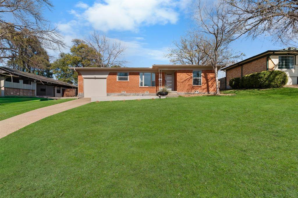 2211 Longwood Lane, Dallas, TX 75228