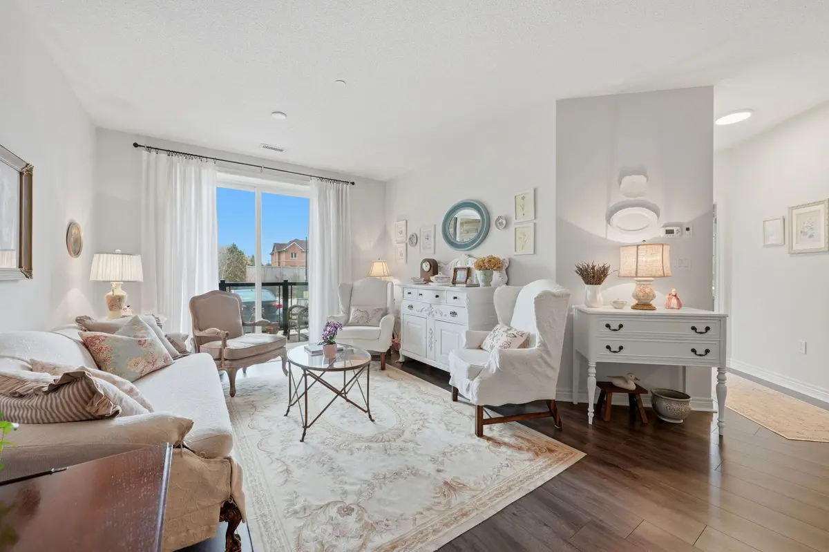 33 Whitmer ST #109, Milton, ON L9T 8P9