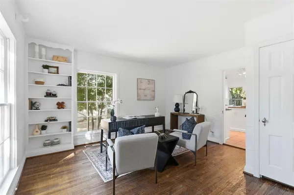 4224 Pershing Avenue, Fort Worth, TX 76107