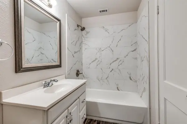 4256 Standish Road, Fort Worth, TX 76133