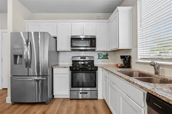 7696 Resting Mews, North Richland Hills, TX 76182