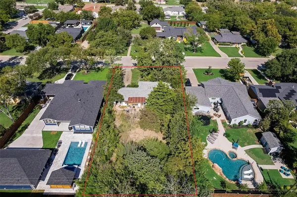 826 E Texas Street, Grapevine, TX 76051