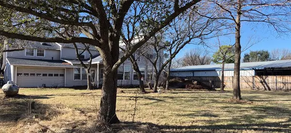 1712 Island Village Court, Granbury, TX 76048