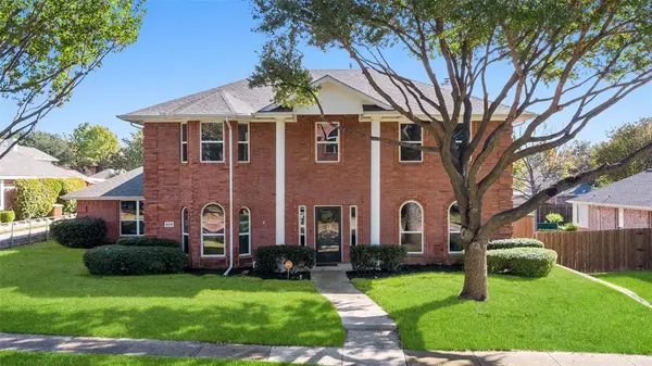 4010 Bluffpoint Road, Rowlett, TX 75088