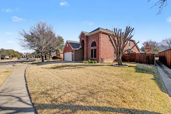 8234 Robertson Drive, Frisco, TX 75036