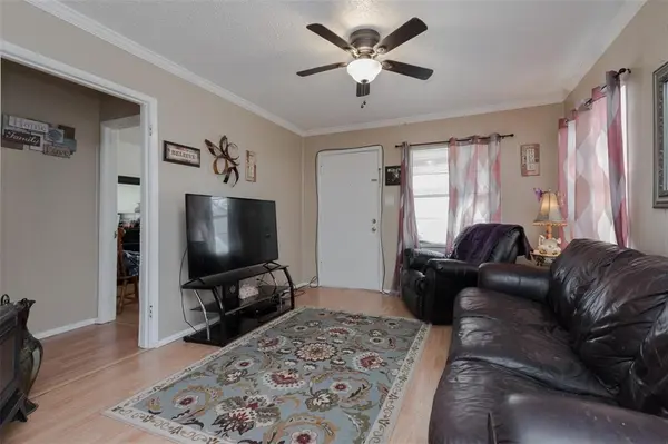 221 W Burton Street, Sherman, TX 75092