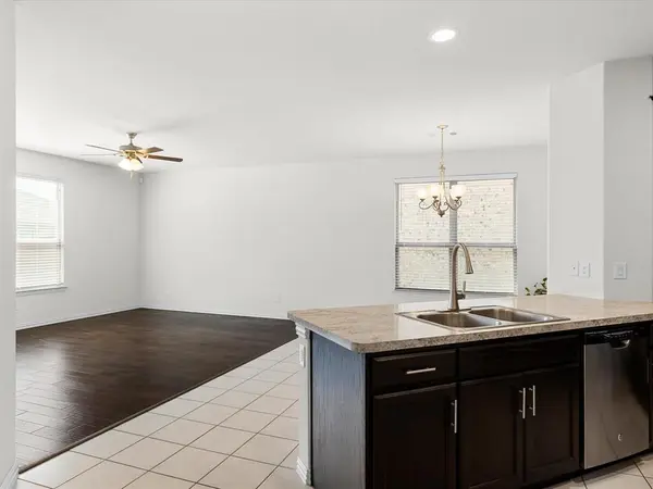 209 Emerald Creek Drive, Fort Worth, TX 76131