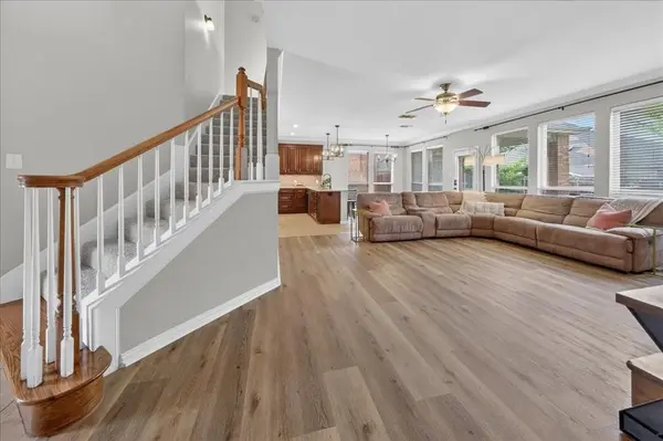 925 Ascension Drive, Hurst, TX 76053