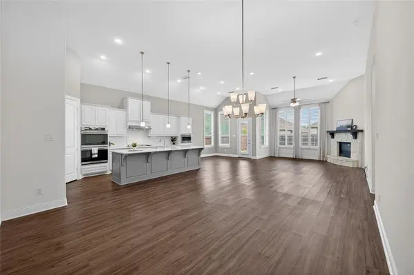 7457 Pondview Lane, Fort Worth, TX 76123