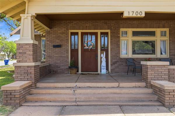 1700 Austin Avenue, Brownwood, TX 76801