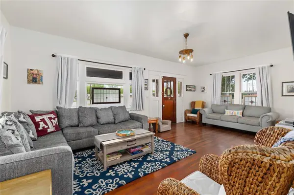 1700 Austin Avenue, Brownwood, TX 76801