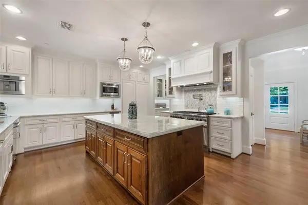 3009 Hanover Street, University Park, TX 75225