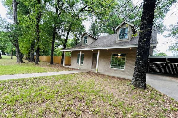 921 Bradleys Bend, Tool, TX 75143