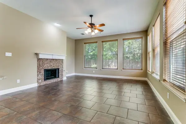 2609 Valencia Lane, Denton, TX 76210