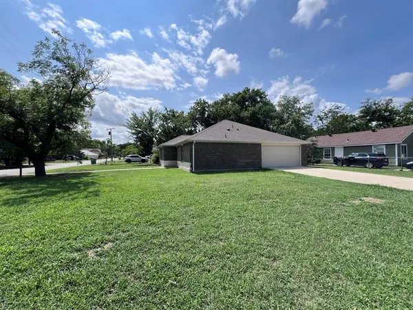 1331 Lanius Street, Gainesville, TX 76240