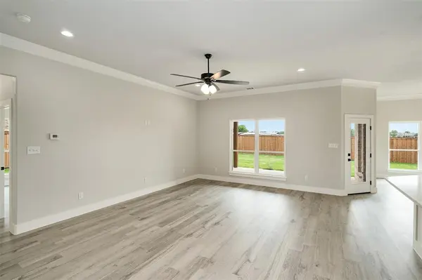 509 Limestone Circle, Mabank, TX 75147