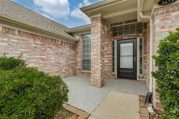 5673 Rockport Lane, Haltom City, TX 76137