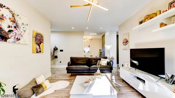 1504 W Terrace Cir #4, Teaneck Twp., NJ 07666