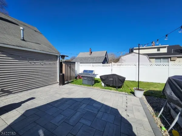 116 Riverdale Rd, Pompton Lakes Boro, NJ 07442