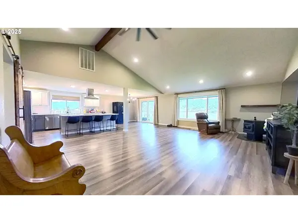 1160 VALLEY VIEW RD, Sutherlin, OR 97479