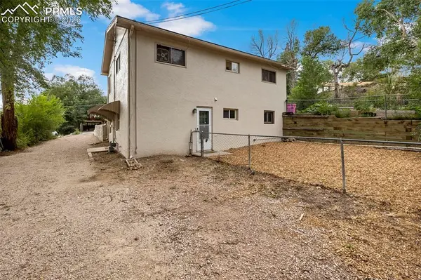 546 W St Vrain ST, Colorado Springs, CO 80905