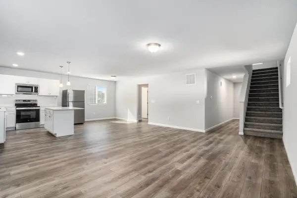 5519 Mammoth DR SE, Caledonia Twp, MI 49316