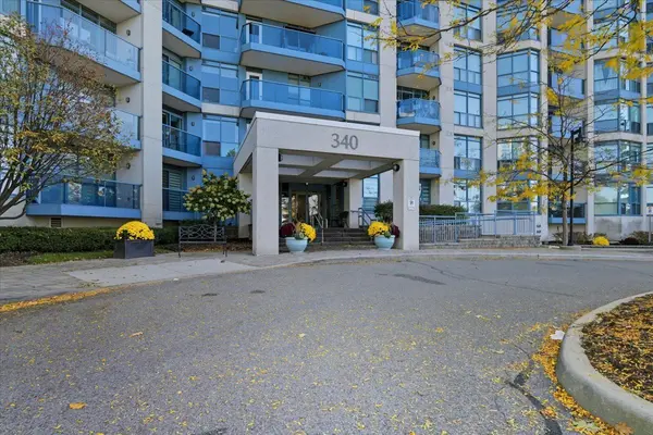 340 Watson ST W #815, Whitby, ON L1N 9G1