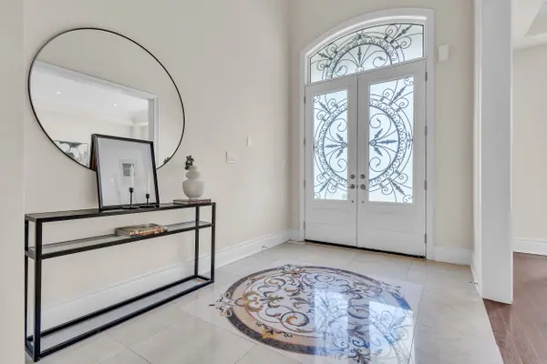 17 Torgan TRL, Vaughan, ON L4H 3X6