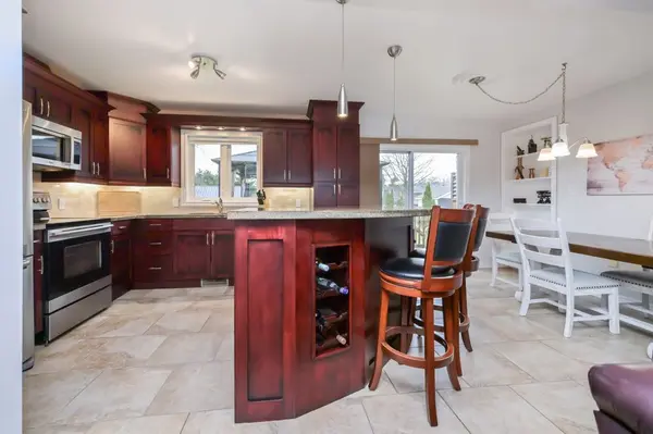 36 Moore AVE, Adjala-tosorontio, ON L0M 1J0