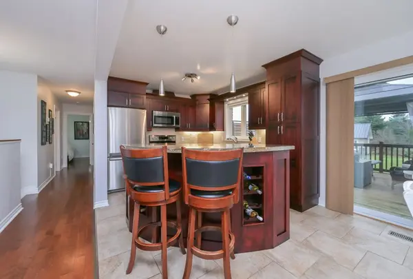 36 Moore AVE, Adjala-tosorontio, ON L0M 1J0