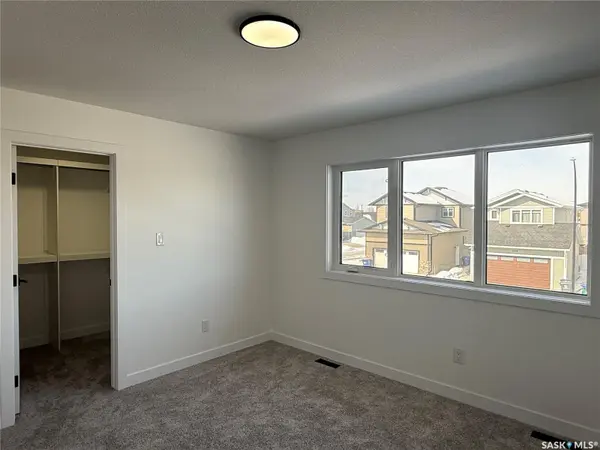 174 Doran WAY, Saskatoon, SK S7V 0Z7