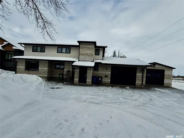 3102 Caen STREET, Saskatoon, SK S7M 3N5