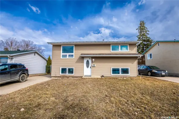 1374 Manitou CRESCENT, Moose Jaw, SK S6H 7C5