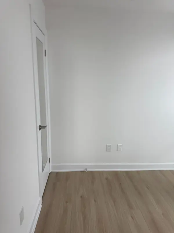 3240 William Coltson AVE #1203, Oakville, ON L6H 8C8