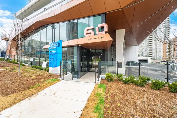 60 Central Park Roadway N/A #2101, Toronto W08, ON M9A 0E6