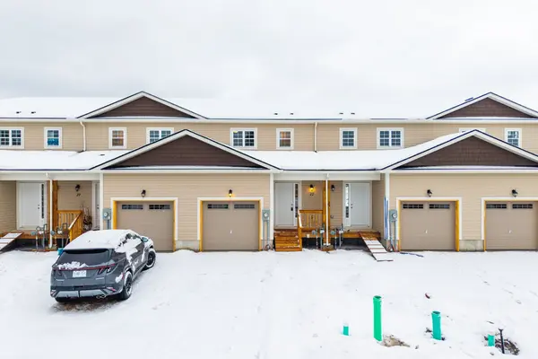 17 MCCONNELL CRES, Bracebridge, ON P1L 0N7