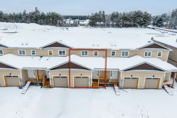 17 MCCONNELL CRES, Bracebridge, ON P1L 0N7