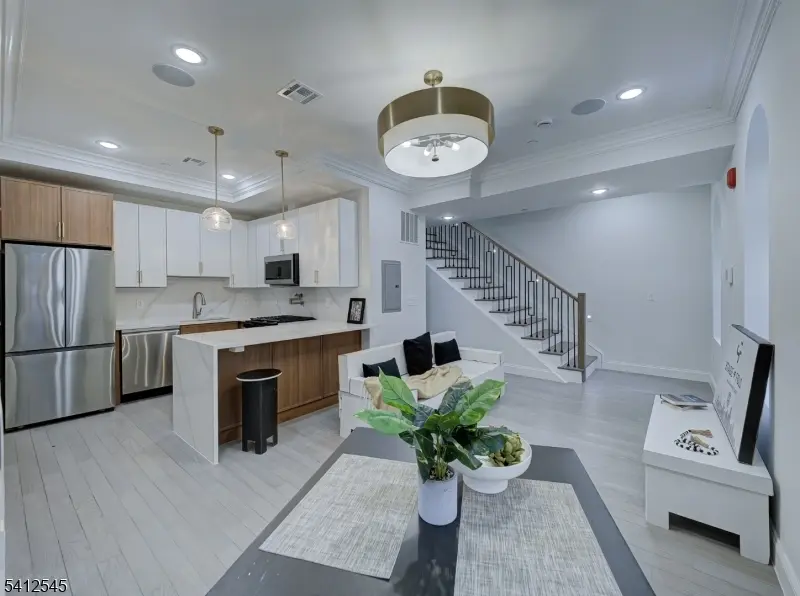 133 Clifton Pl #2, Jersey City, NJ 07304