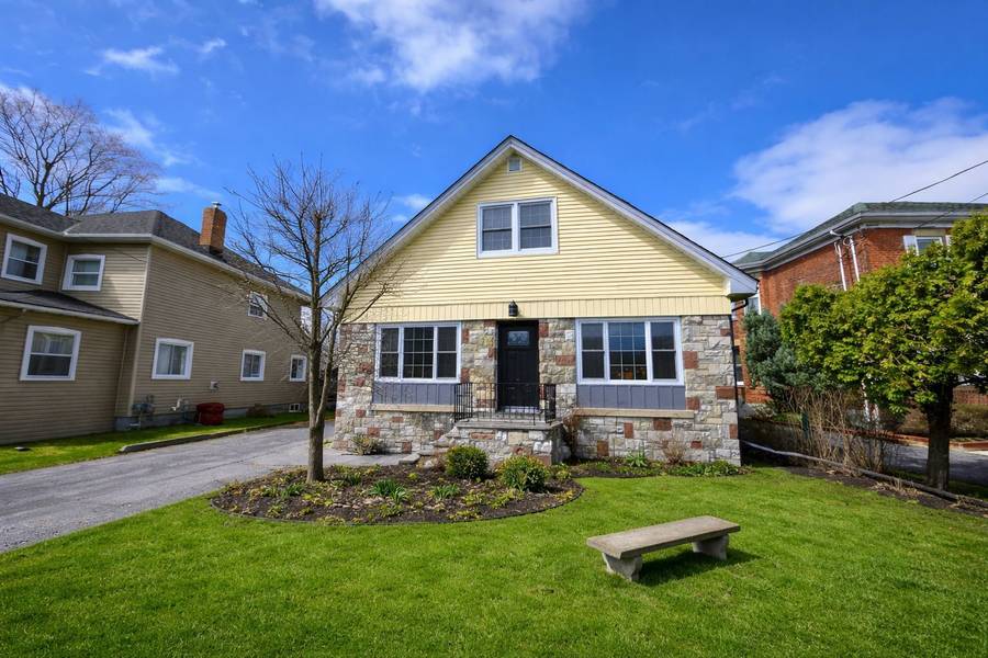 114 Gloucester ST N, Cornwall, ON K6H 3W4