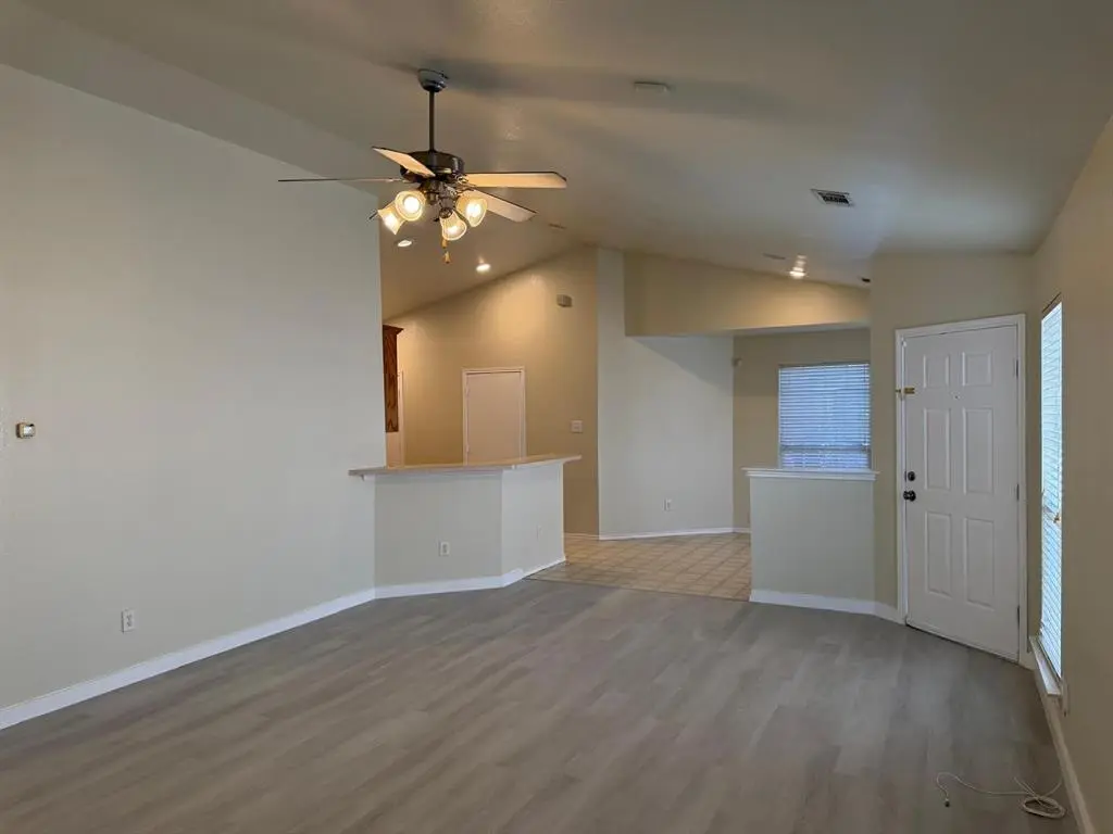 6360 Geneva Lane, Fort Worth, TX 76131