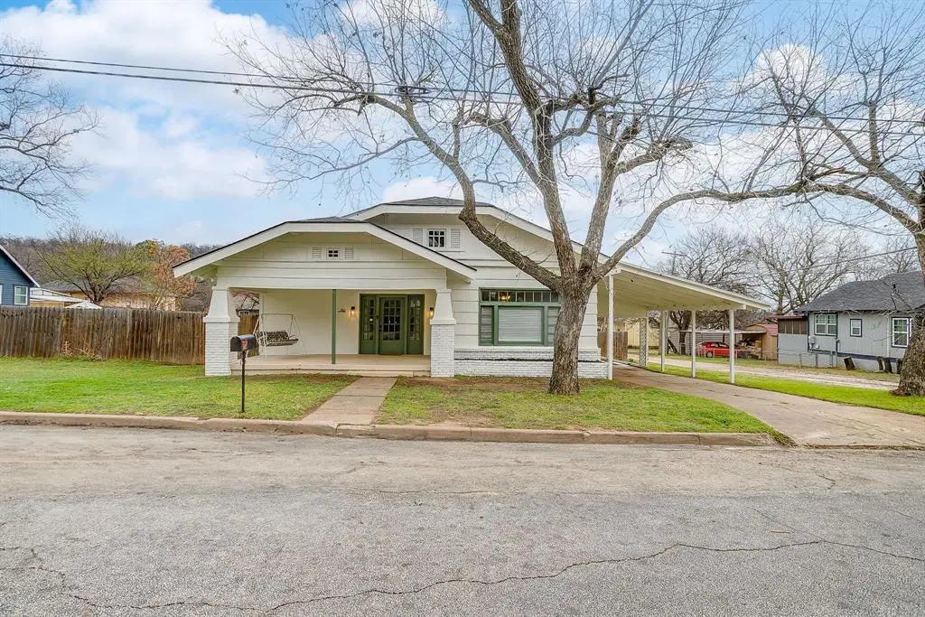 502 NE 6th Avenue, Mineral Wells, TX 76067