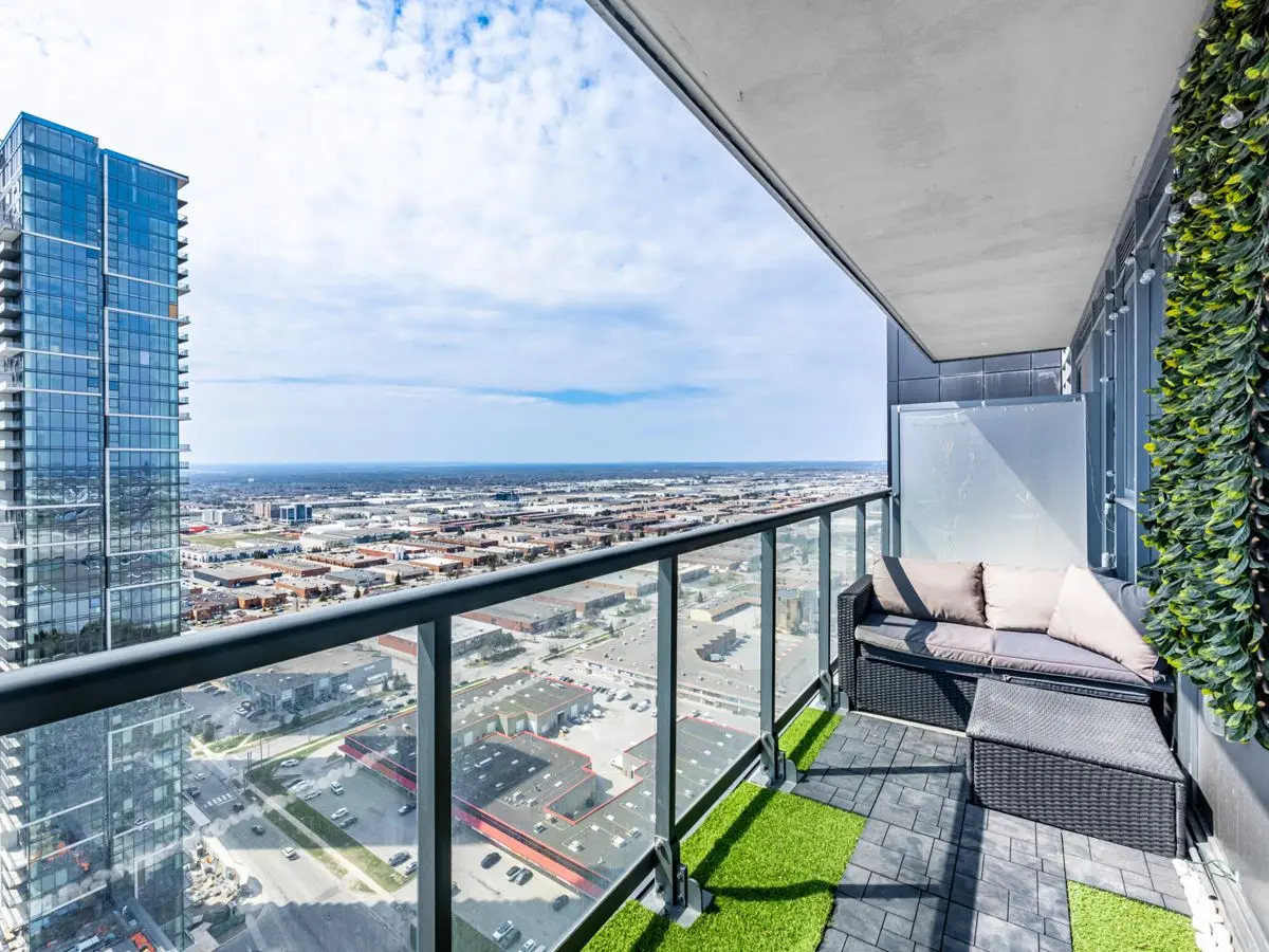 7895 Jane ST #3510, Vaughan, ON L4K 2M7