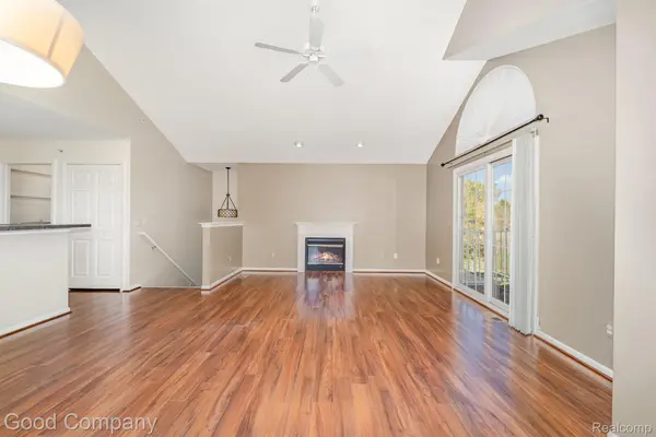 30050 Heritage Pkwy, Warren, MI 48092