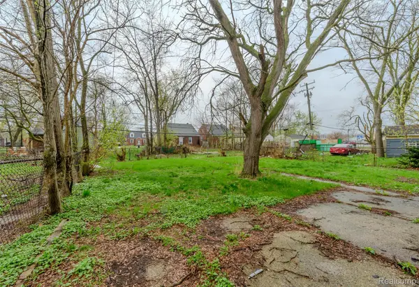 14720 E State Fair ST, Detroit, MI 48205