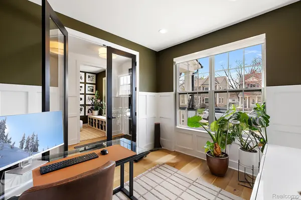 3592 Oakshire AVE, Berkley, MI 48072