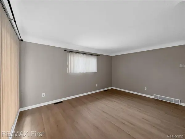 28326 Couzens AVE, Madison Heights, MI 48071